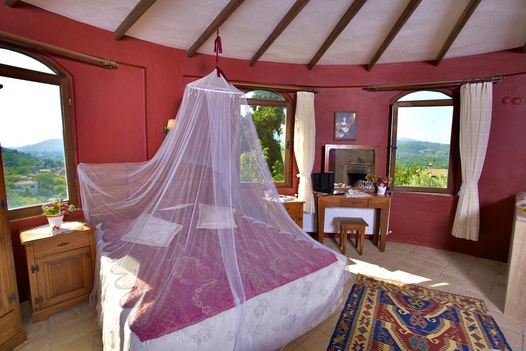 Efes Butik Otel Киразлы Экстерьер фото