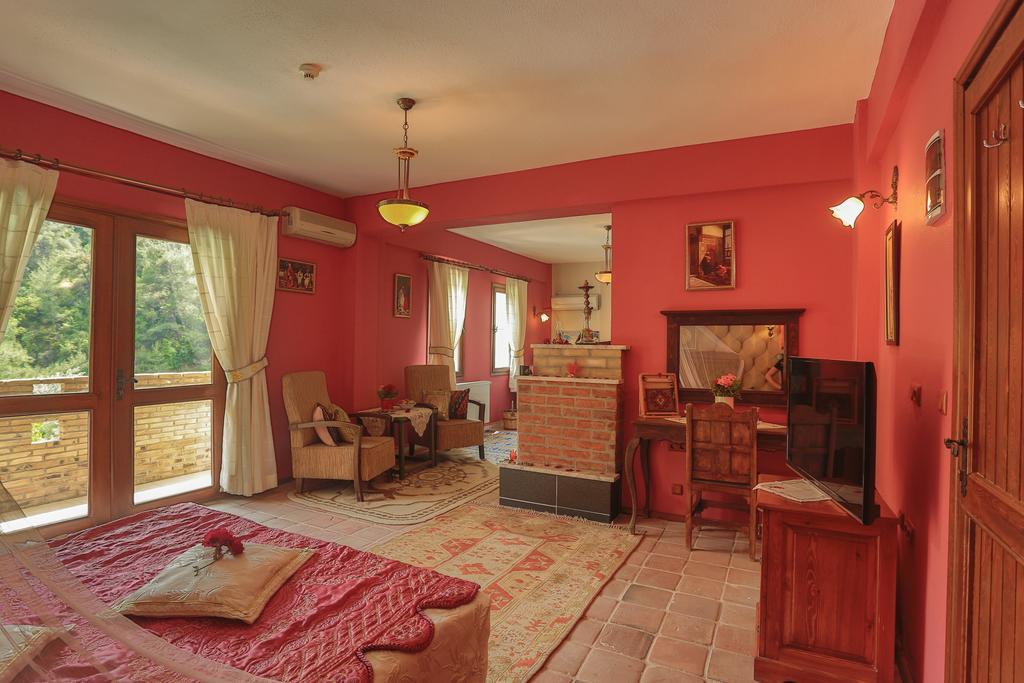 Efes Butik Otel Киразлы Экстерьер фото