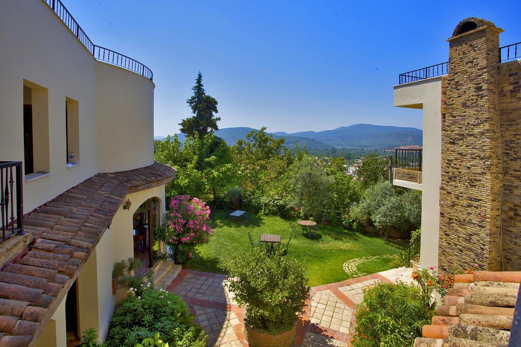 Efes Butik Otel Киразлы Экстерьер фото