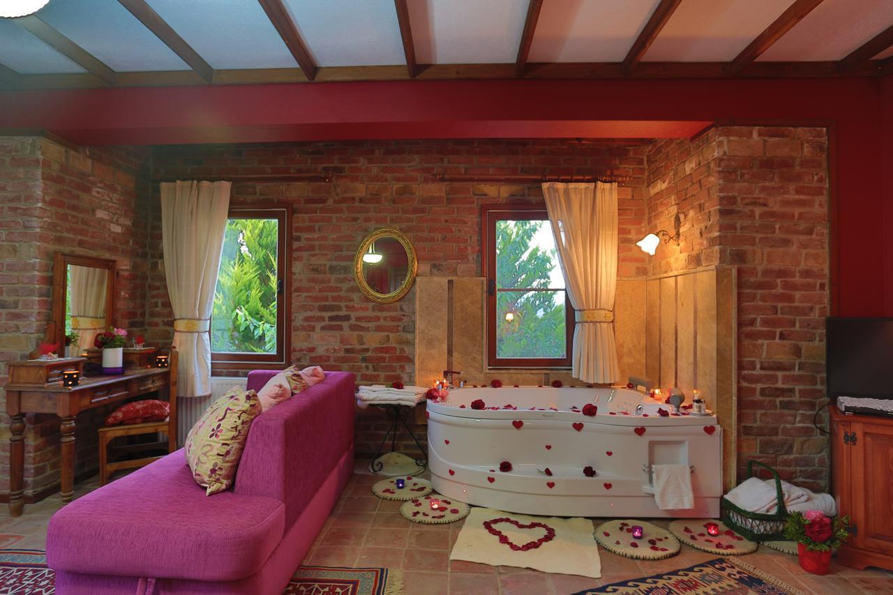 Efes Butik Otel Киразлы Экстерьер фото